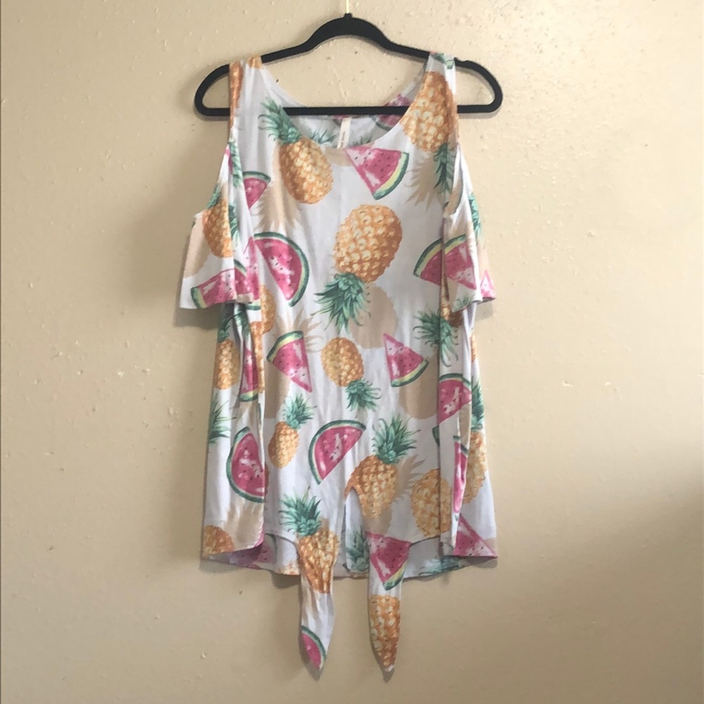 women’s cold shoulder top